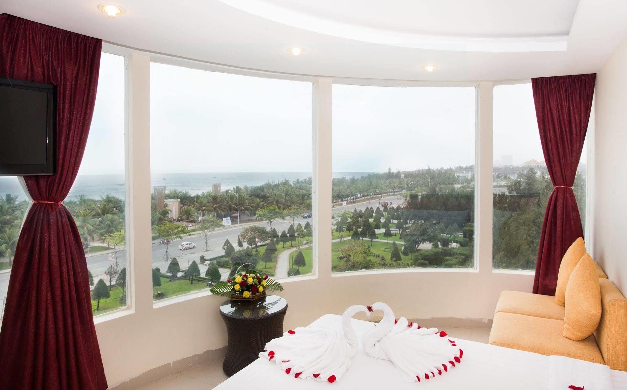 Grand Mango Hotel Дананг Екстериор снимка
