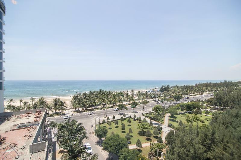 Grand Mango Hotel Дананг Екстериор снимка